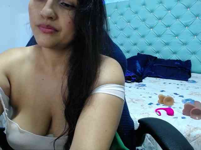 yuliet-latin69 webcam