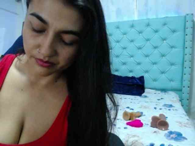 yuliet-latin69 webcam