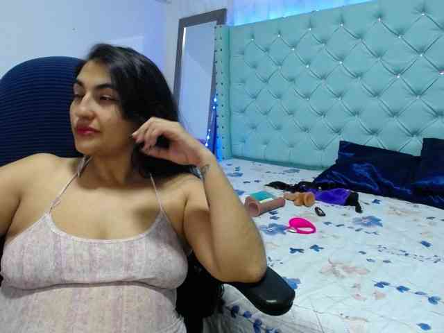 yuliet-latin69 webcam