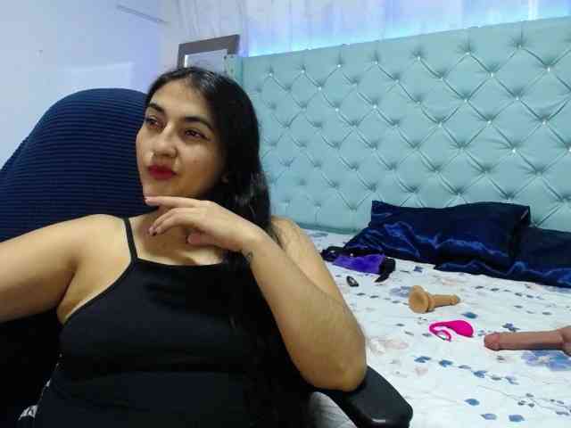 yuliet-latin69 webcam