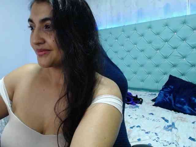 yuliet-latin69 webcam