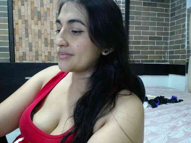 yuliet-latin69 webcam