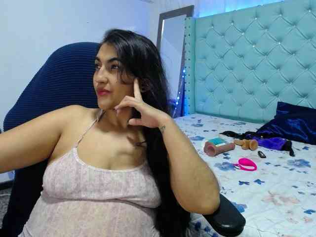 yuliet-latin69 webcam