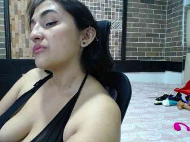 yuliet-latin69 webcam