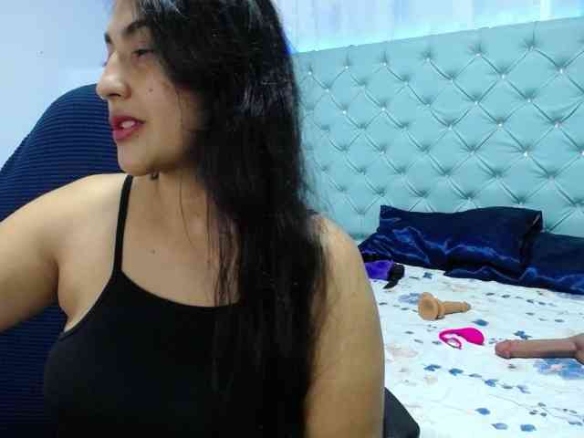 yuliet-latin69 webcam