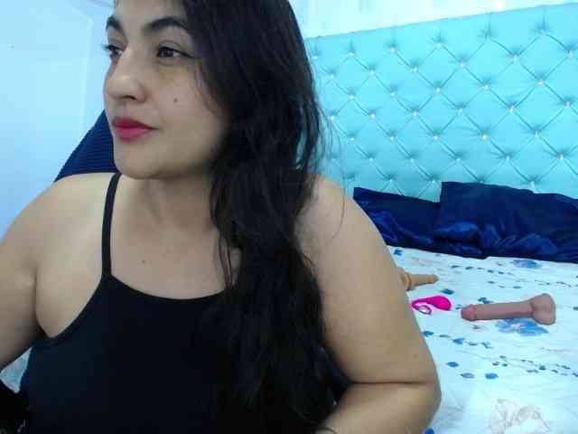 yuliet-latin69 webcam