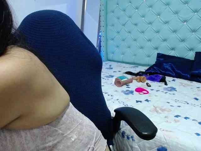 yuliet-latin69 webcam