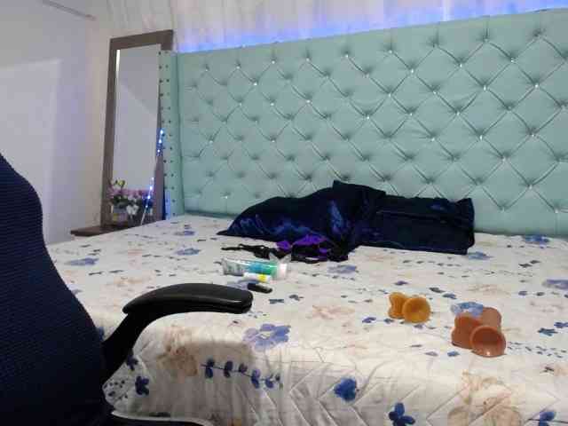 yuliet-latin69 webcam