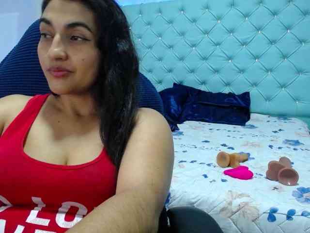 yuliet-latin69 webcam