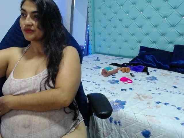 yuliet-latin69 webcam