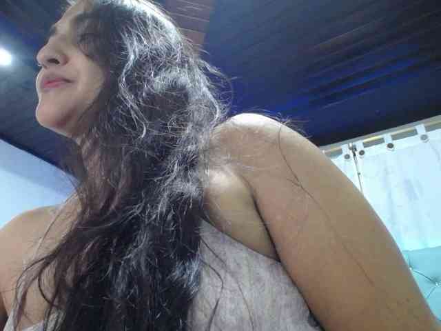 yuliet-latin69 webcam