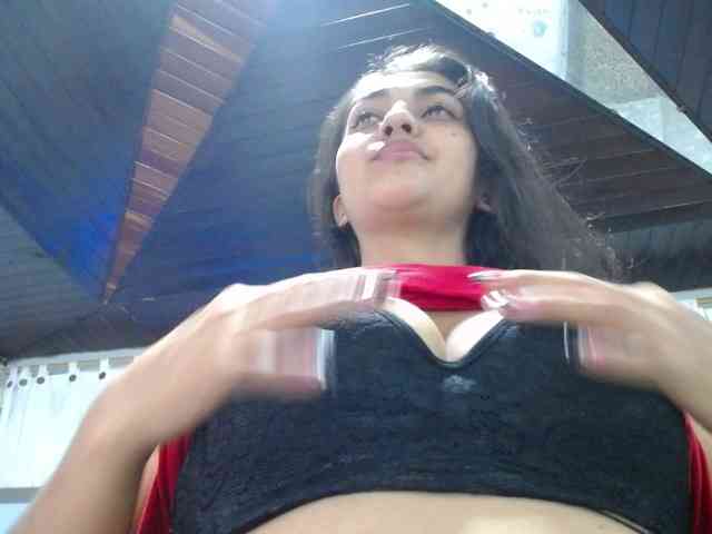 yuliet-latin69 webcam