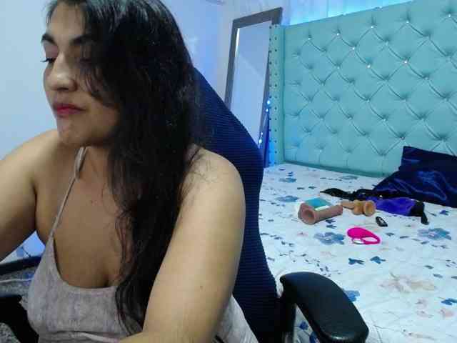 yuliet-latin69 webcam