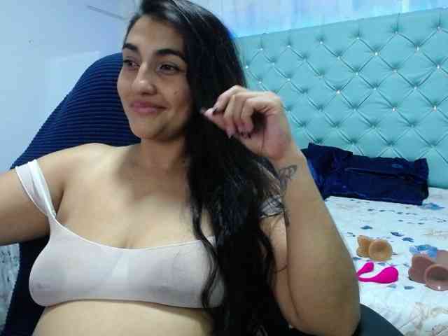 yuliet-latin69 webcam