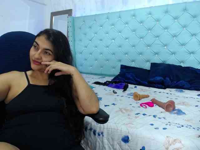 yuliet-latin69 webcam