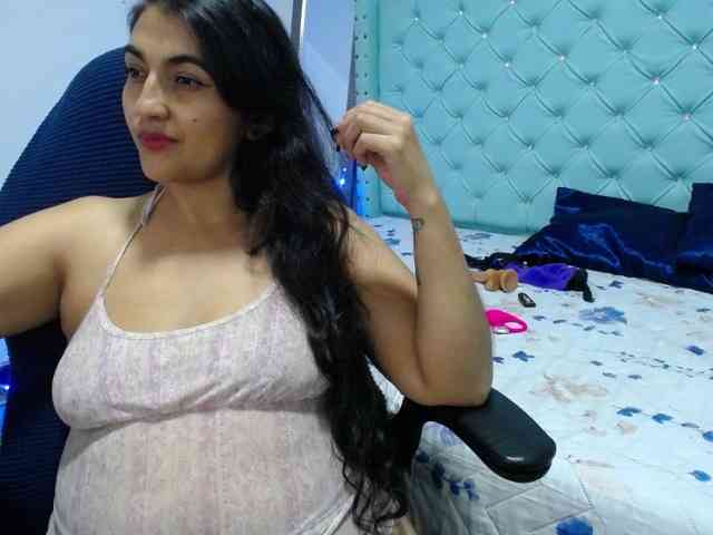 yuliet-latin69 webcam