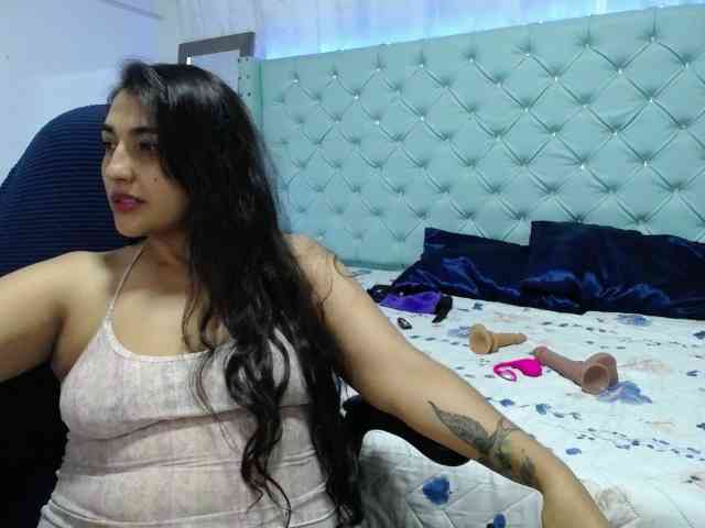 yuliet-latin69 webcam