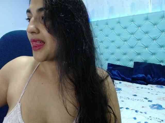 yuliet-latin69 webcam