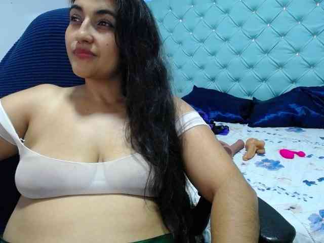 yuliet-latin69 webcam