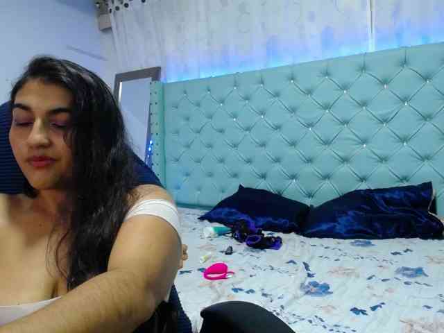 yuliet-latin69 webcam