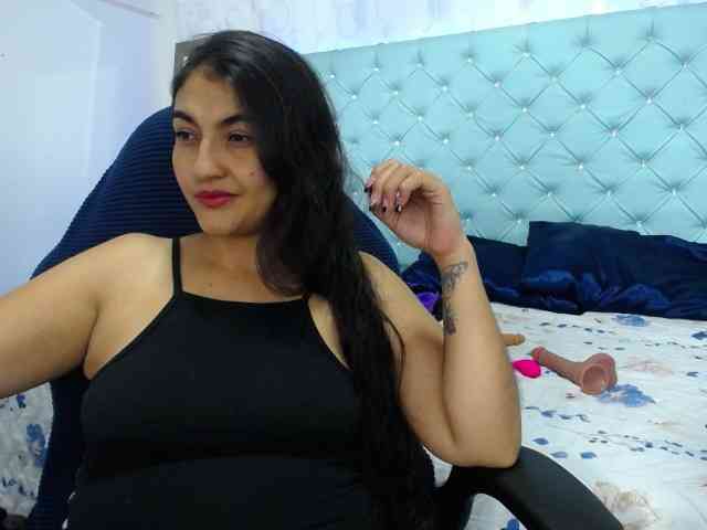 yuliet-latin69 webcam