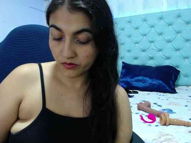 yuliet-latin69 webcam