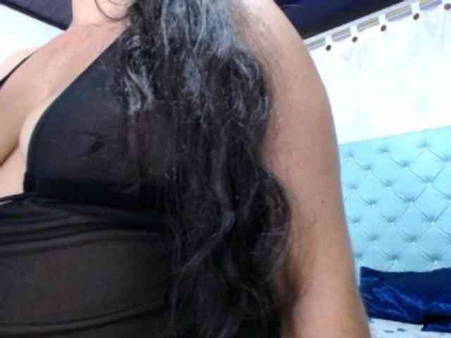 yuliet-latin69 webcam