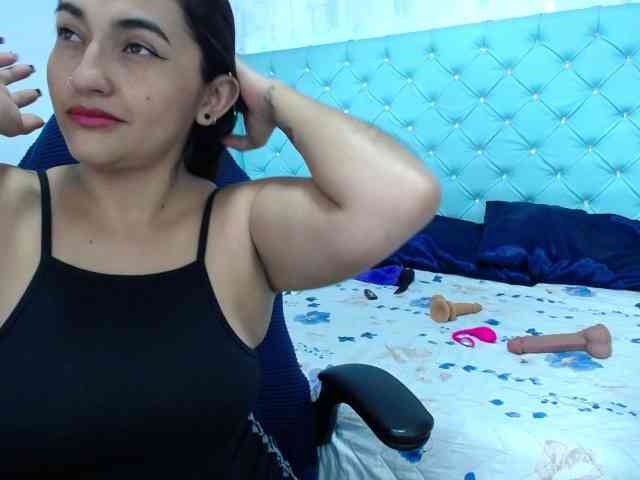 yuliet-latin69 webcam