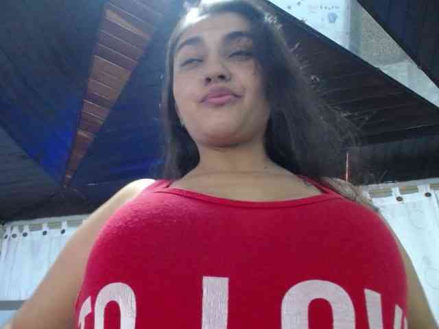 yuliet-latin69 webcam