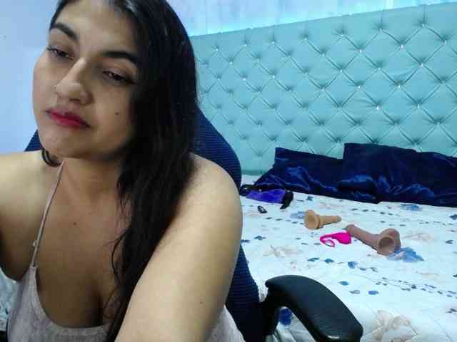 yuliet-latin69 webcam