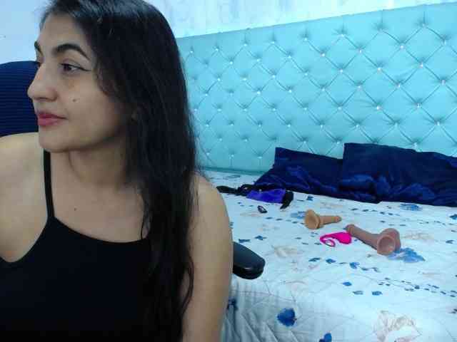 yuliet-latin69 webcam