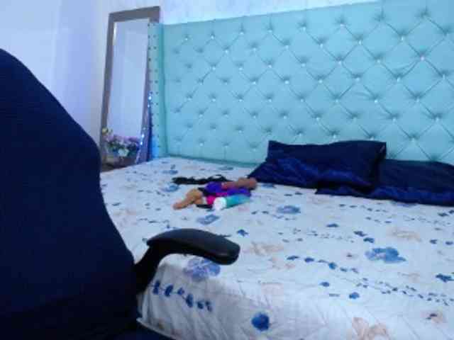 yuliet-latin69 webcam