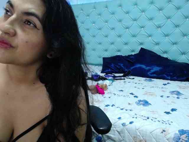 yuliet-latin69 webcam