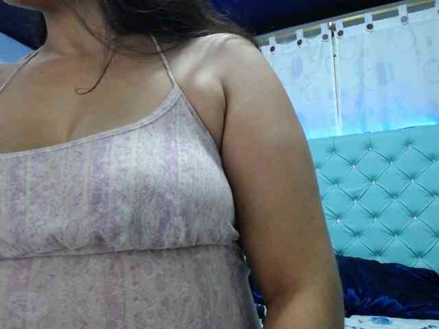 yuliet-latin69 webcam