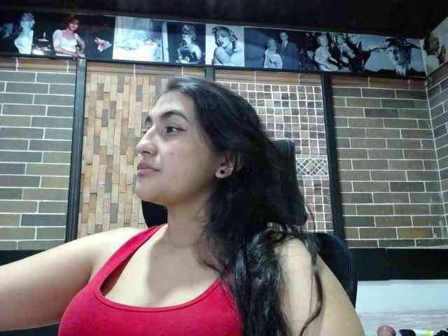 yuliet-latin69 webcam