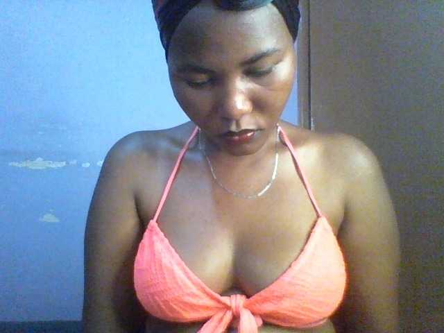 Pretty-thalia1 Live Cam on BongaCams