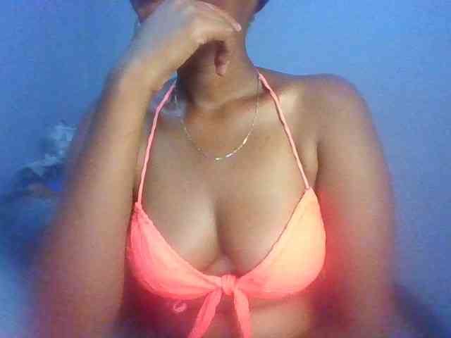 Pretty-thalia1 webcam