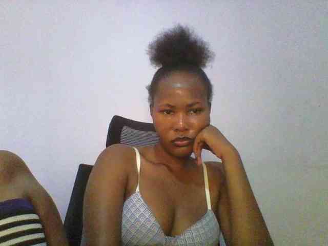 Pretty-thalia1 webcam