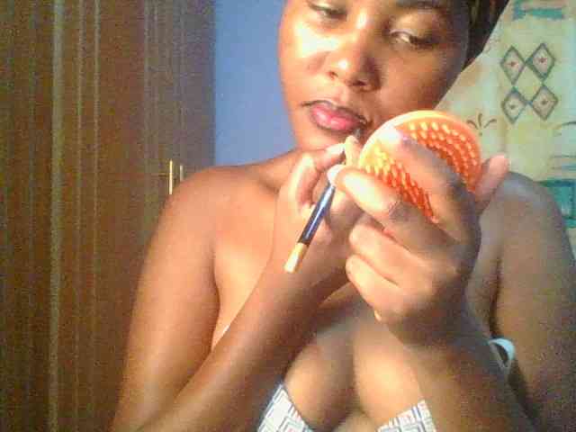 Pretty-thalia1 Live Webcam on BongaCams