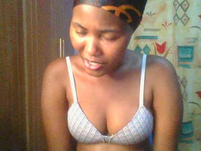 Pretty-thalia1 webcam