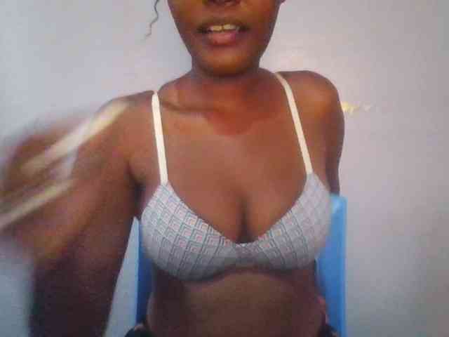 Pretty-thalia1 webcam