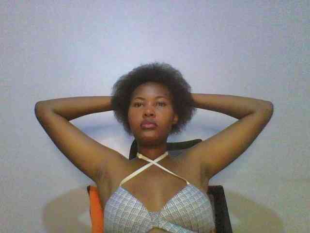 Pretty-thalia1 webcam