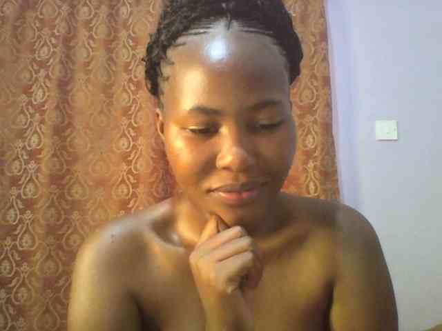 Pretty-thalia1 Pretty-thalia1