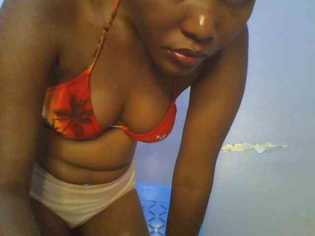 Pretty-thalia1 Pretty-thalia1