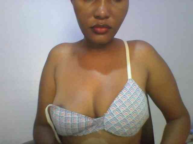 Pretty-thalia1 webcam