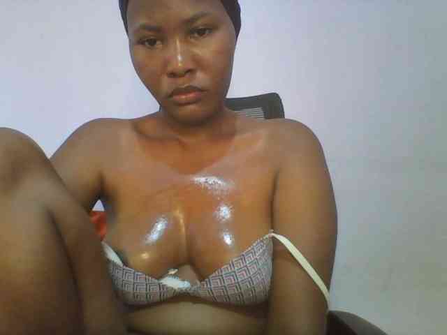 Pretty-thalia1 Pretty-thalia1