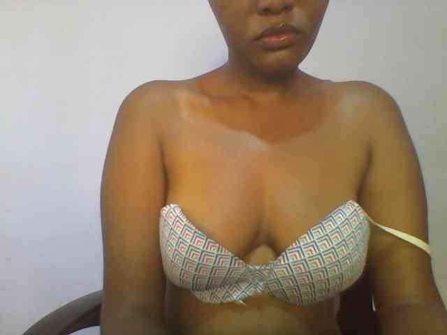 Pretty-thalia1 Pretty-thalia1