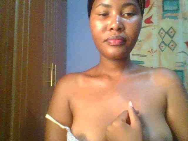 Pretty-thalia1 webcam