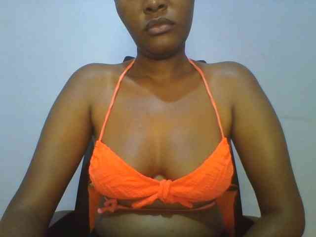 Pretty-thalia1 webcam