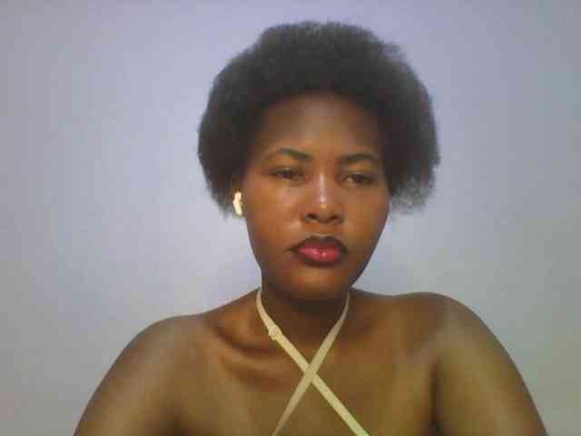 Pretty-thalia1 webcam